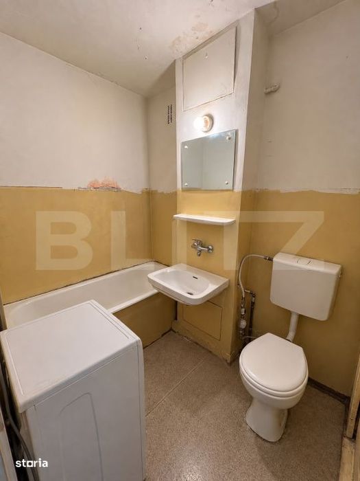 Garsoniera de vanzare, 27 mp, zona Valea Rosie