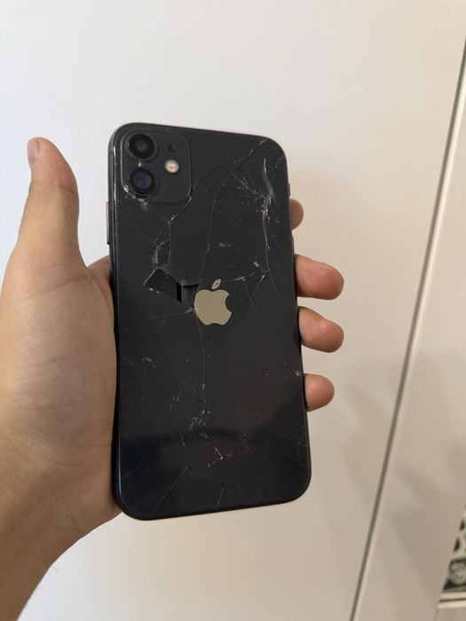 Айфон 11 продам 64 гб