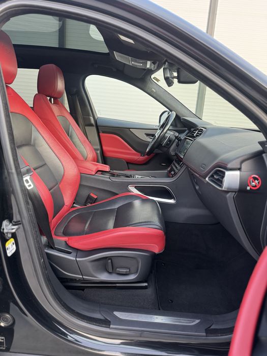 Jaguar F-Pace S R-Dynamic 300CP AWD 2017 E6 Accept variante-