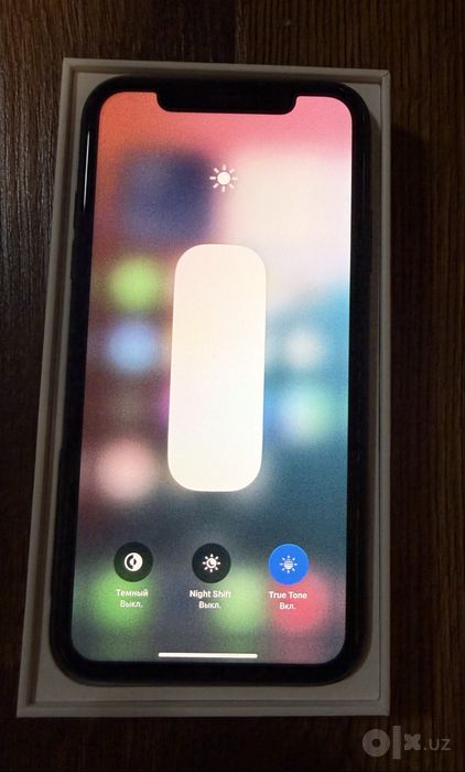 Iphone 11, 64 Gb, qora, karobka, ideal sotiladi