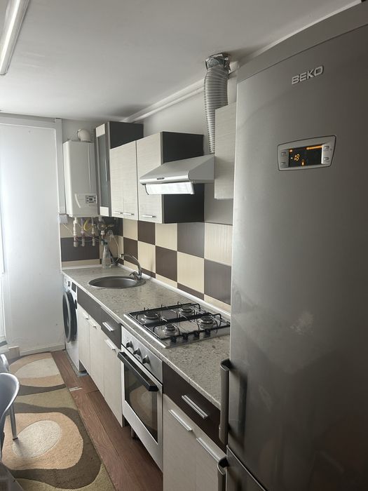 Apartament 2 camere ,parcare in Floresti