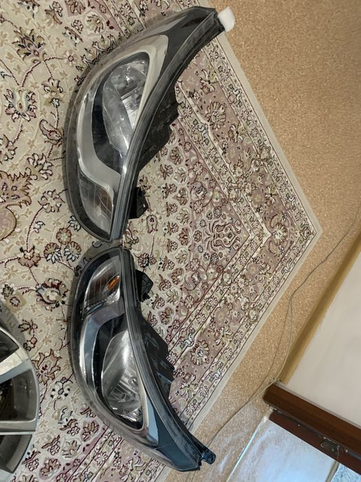 Хендай акцент фар и титанка R16