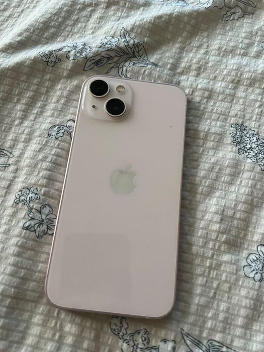 Продам Iphone 13 128гб в отличном состоянии