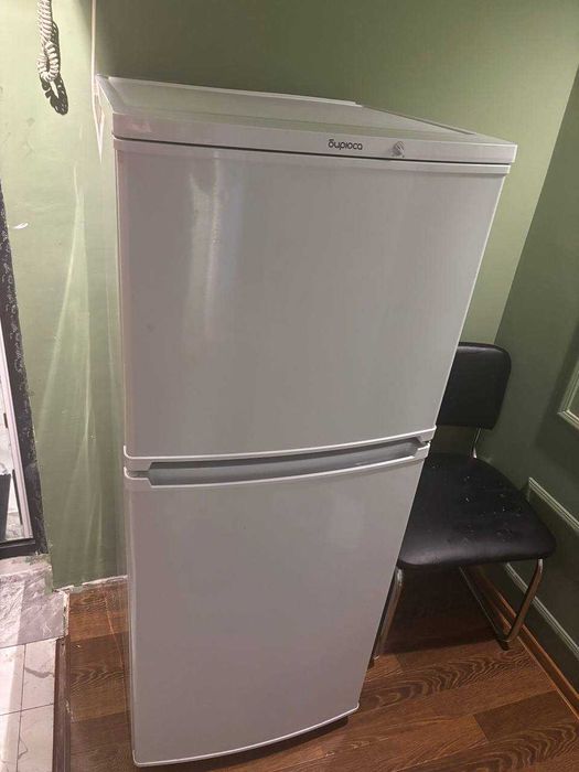 Продам холодильник Холодильник Бирюса 153