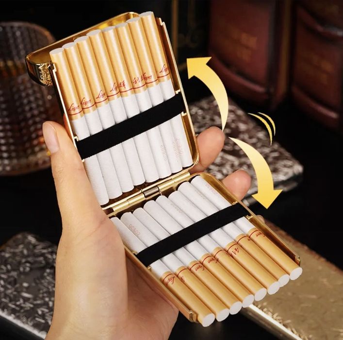 Продам металлический, ретро портсигар.