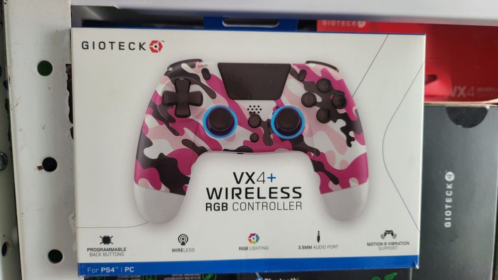 Нов контролер джойстик Gioteck WX4 wireless за PlayStation 4 PS4 / PC