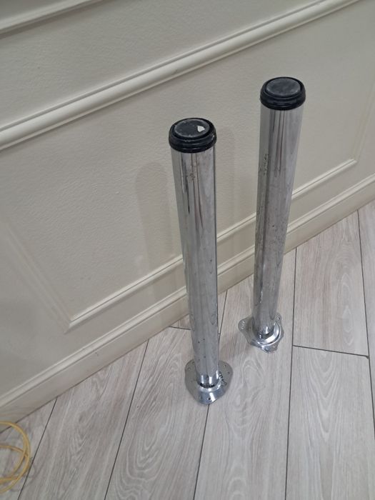 Ножки металлические для стола.