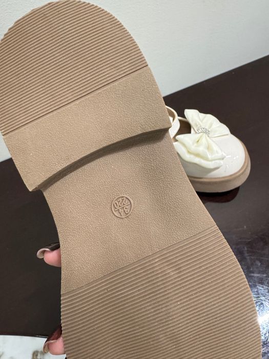 Туфельки для девочки