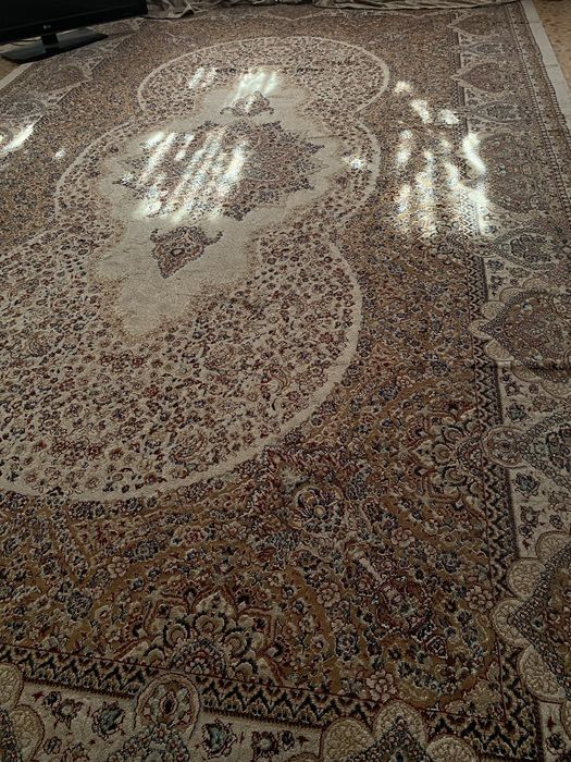 Продам ковер, за низкую цену.