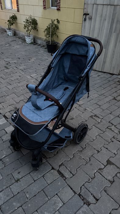 Продам детскую коляску