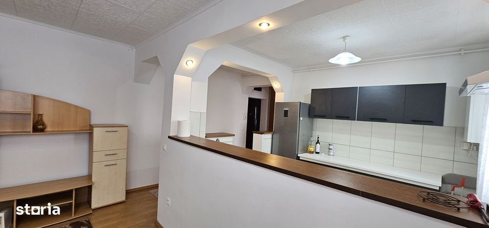 Inchiriezapartament de 3 camere situat in  Hipodrom 4-str.Aleea Streiu