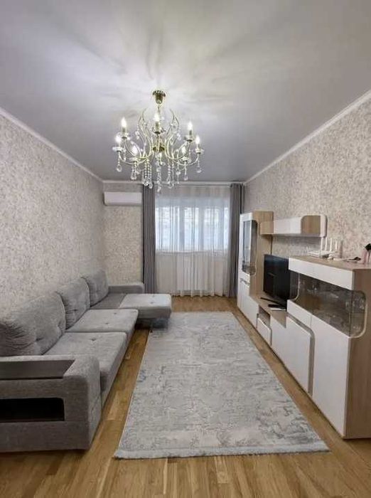 1 комнатная по куанышева