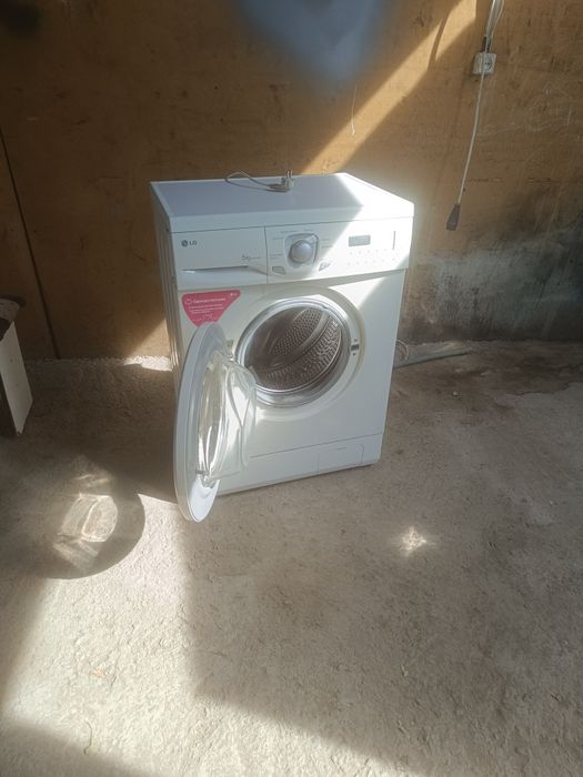 Продам стиральную машину