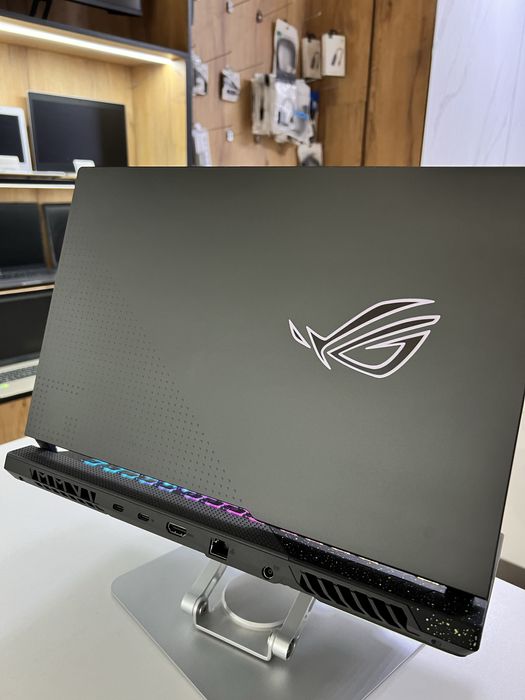 asus rog strix g15 | ryzen 7 6800HS / RTX 3050