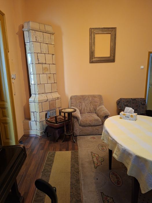 vand casa din caramida 4 camere zona ultra central