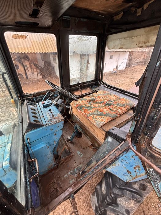 Трактор МТЗ 80 XAH