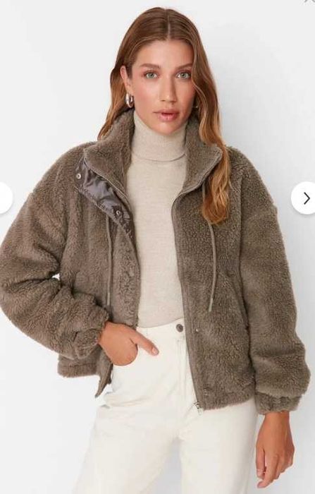 Плюшено яке с цип - размер S