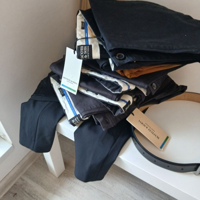 Pantaloni cino Scotch& soda noi mărimi diferite va aștept în privat