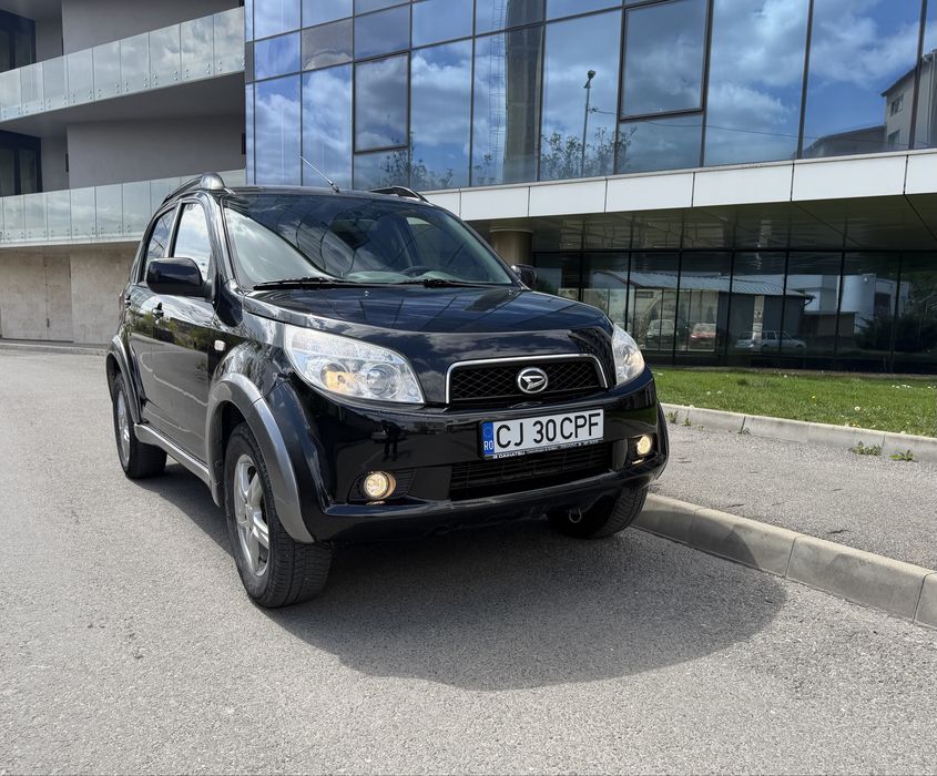 Vand Daihatsu Terios. 4X4. Benzina.