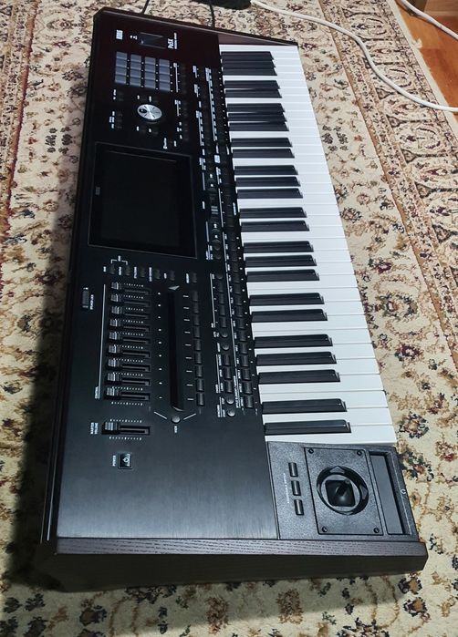 Korg pa 5x Sotiladi