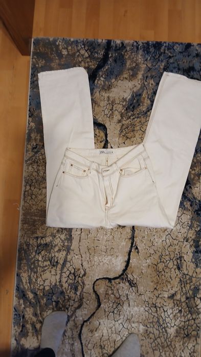 Blugi damă de la ZARA