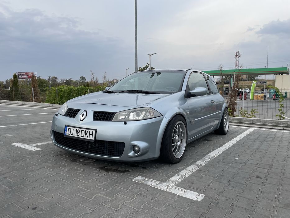 RENAULT Megane