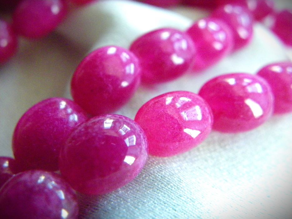 Гердани от изумруди и рубини, Камбоджа