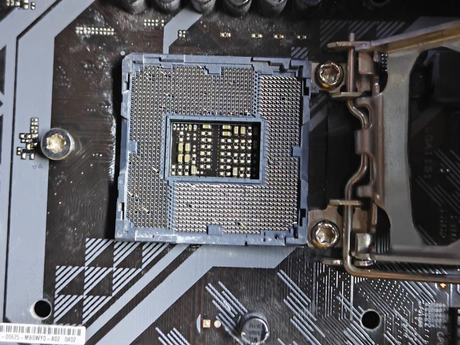 Материнская плата