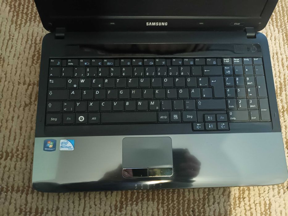 Лаптоп SAMSUNG  R540 за преинсталация и профилактика