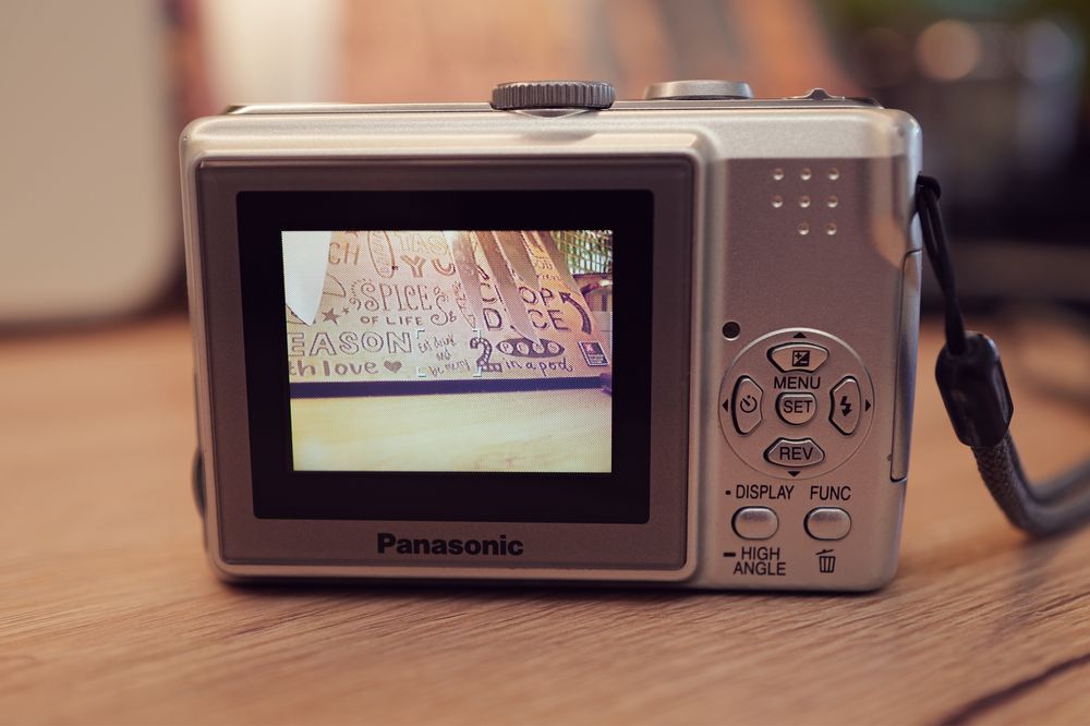 Aparat foto Panasonic Lumix LS70 stare perfecta Retro instagram