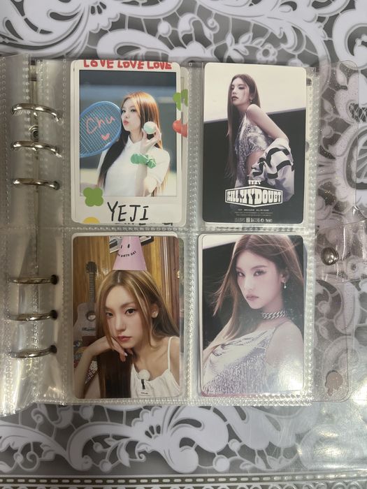 продаю биндер с картами внутри