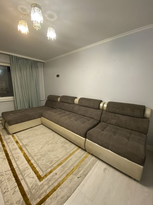 Диван угловои срочно