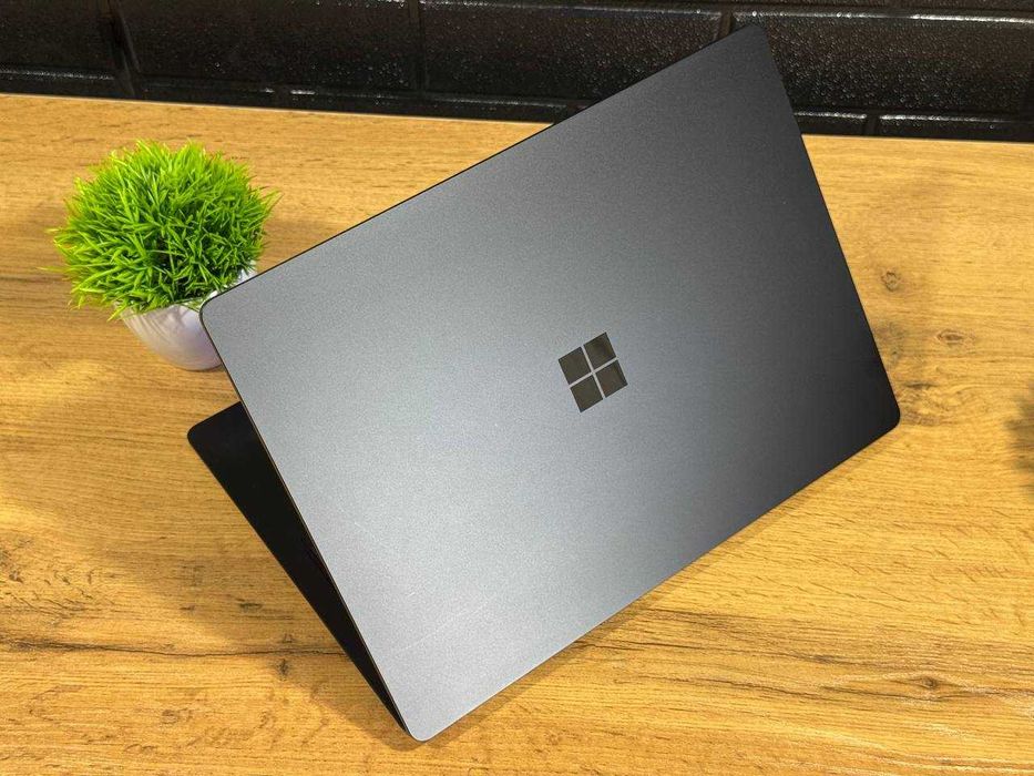Microsoft Surface Laptop 4/  i7 1185G7/ 16Gb/ 256Gb - США