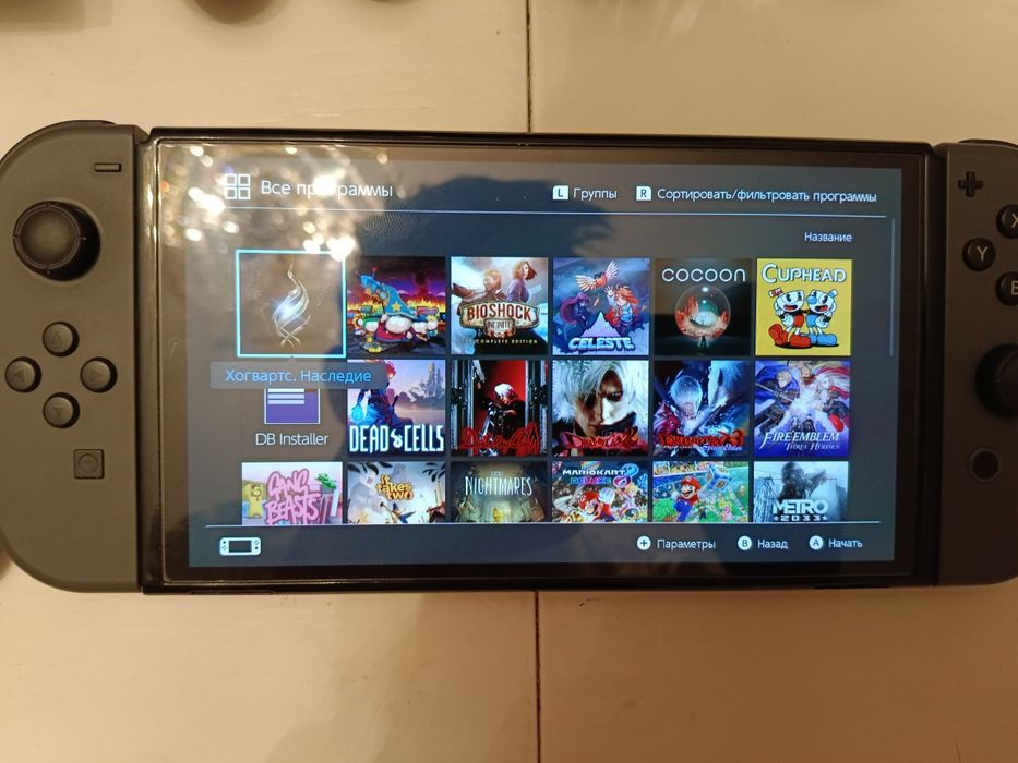 Срочно продам Nintendo switch Oled прошитый