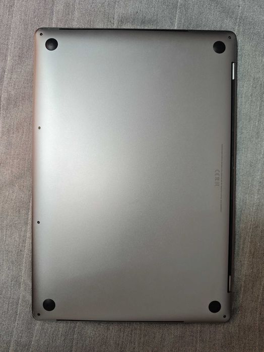 MacBook Pro 16 inch 2019 i9 2,3GHz 16GB 1TB video 4GB A2141 spacegary