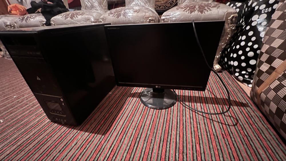 Kompyuter LG komplekt