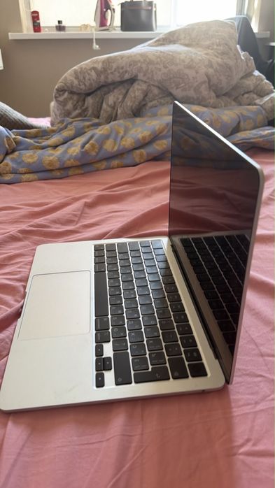 Macbook air13 2022