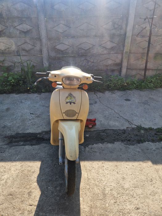 Vând 4 scutere   piaggio ,aprilia,malaguty