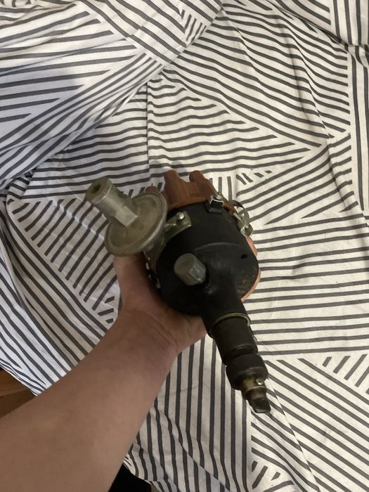 Продам трамблер зил