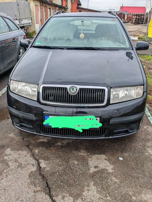Vând Skoda Fabia 1.4