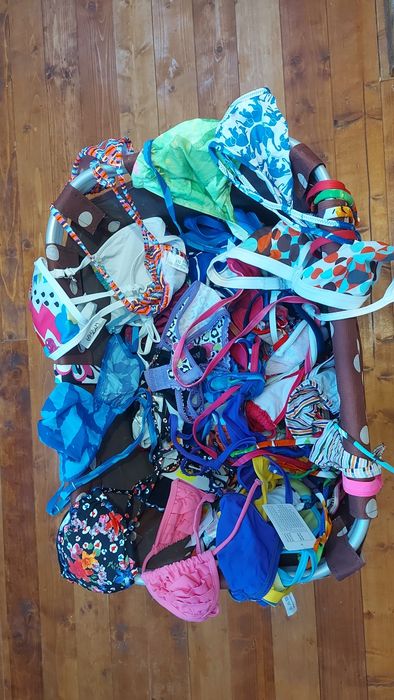 Lot slipi si sutiene de baie 260+ bucati