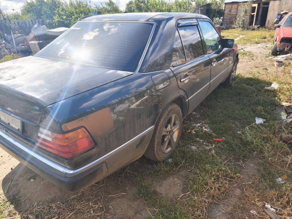 Мерседес Бенц w124