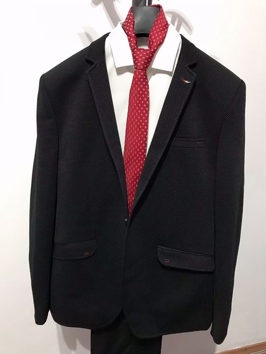 Sacouri noi cu eticheta pentru barbati