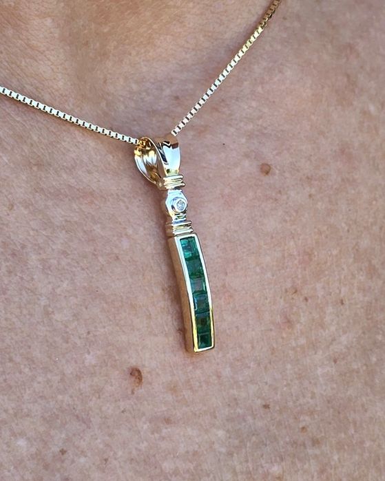 Set din aur galben cu diamante și smaralde naturale 17,58 grame