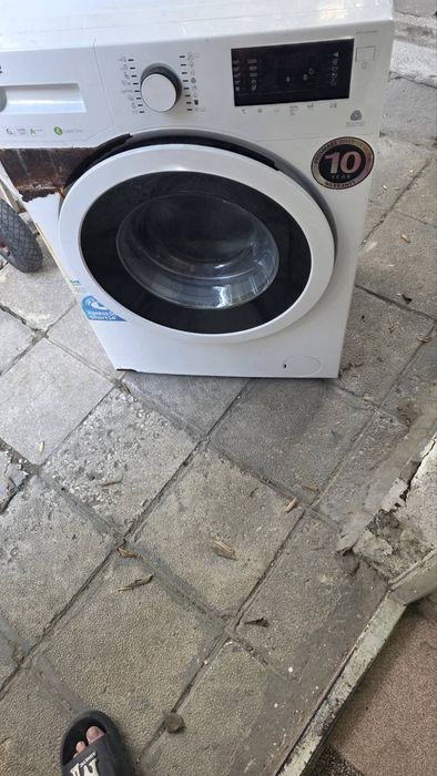 Продавам пералня Беко