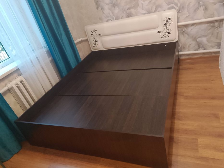 Новый диван продаётся