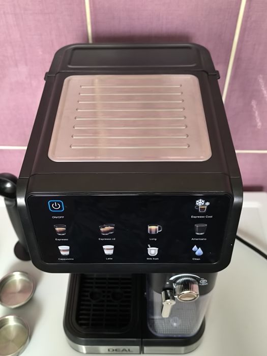 Кофемашина DEAL CM5600