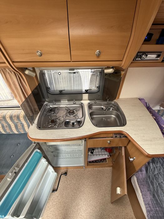 Rulota Kip Avento 445TF,an2006,4 pers,Mover,invertor,panou solar,