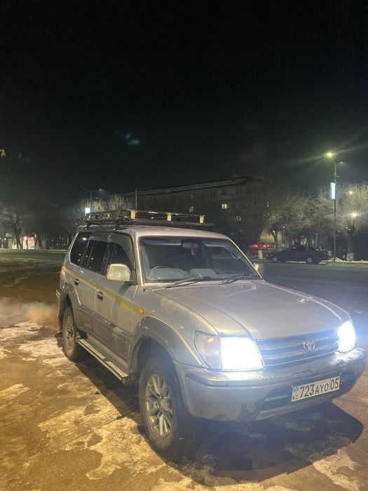 Toyota Land Cruiser Prado 90