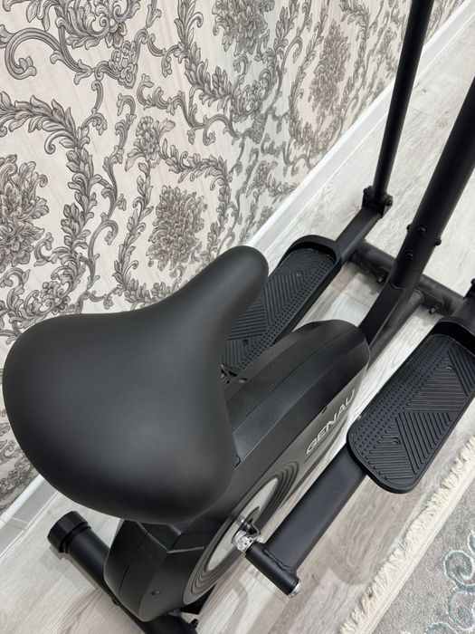 Продам эллипс тренажер